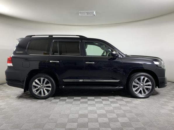 Toyota Land Cruiser 200 Series Рестайлинг 2 с пробегом 2017 года, цена 7 500 000 рублей, 119450 км, внедорожник, Автокод Объявления