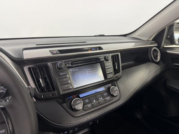 Toyota RAV4 IV (XA40) Рестайлинг с пробегом 2016 года, цена 2 070 000 рублей, 182000 км, внедорожник, Автокод Объявления