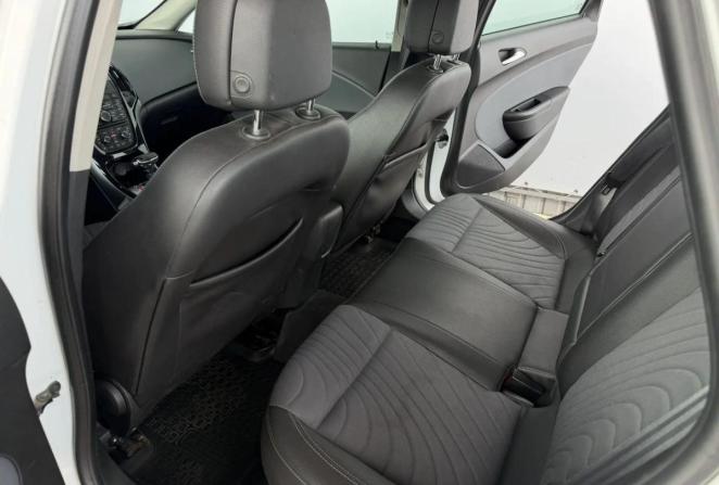 Opel Astra J Рестайлинг с пробегом 2014 года, цена 880 000 рублей, 91533 км, седан, Автокод Объявления