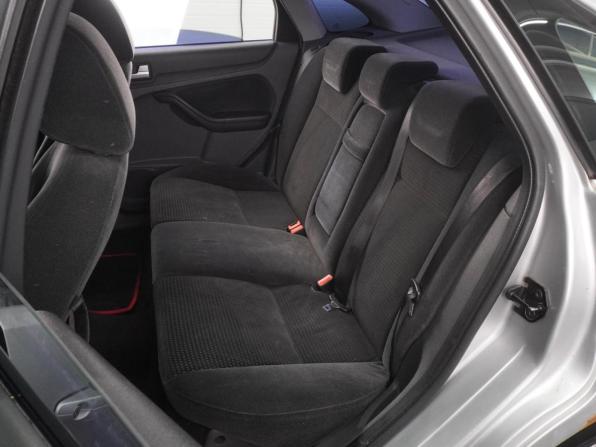 Ford Focus II с пробегом 2006 года, цена 399 000 рублей, 221095 км, седан, Автокод Объявления