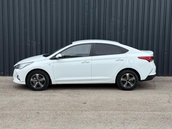 Hyundai Solaris II Рестайлинг с пробегом 2020 года, цена 1 399 000 рублей, 104111 км, седан, Автокод Объявления