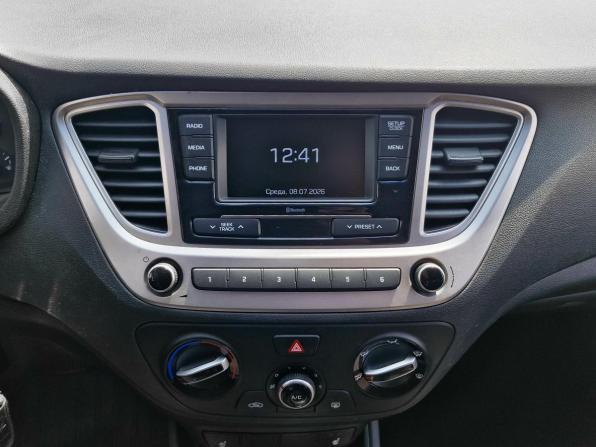 Hyundai Solaris II Рестайлинг с пробегом 2021 года, цена 1 579 000 рублей, 118456 км, седан, Автокод Объявления