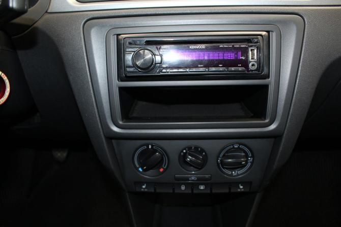 Skoda Rapid I с пробегом 2014 года, цена 689 000 рублей, 118360 км, лифтбек, Автокод Объявления