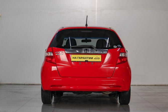 Honda Fit II с пробегом 2011 года, цена 969 000 рублей, 50000 км, хэтчбек, Автокод Объявления