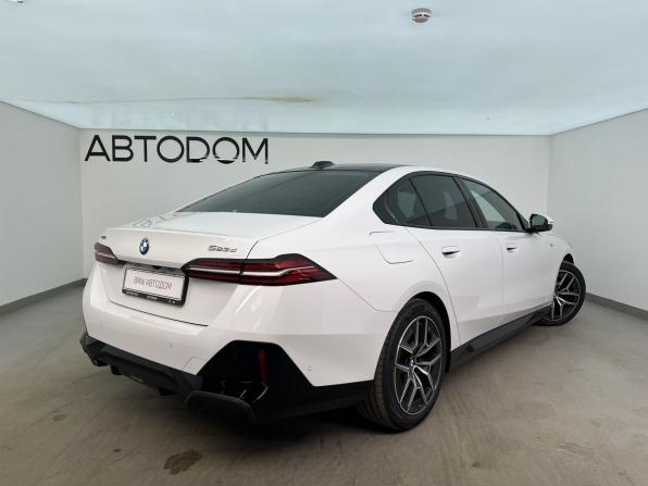 BMW 5 серии VIII (G60/G61/G68) с пробегом 2025 года, цена 9 250 000 рублей, 4526 км, седан, Автокод Объявления