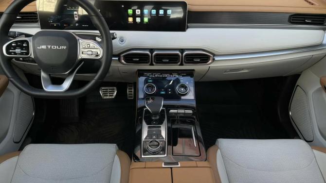 JETOUR X70+ I Рестайлинг с пробегом 2024 года, цена 2 550 000 рублей, 3570 км, внедорожник, Автокод Объявления