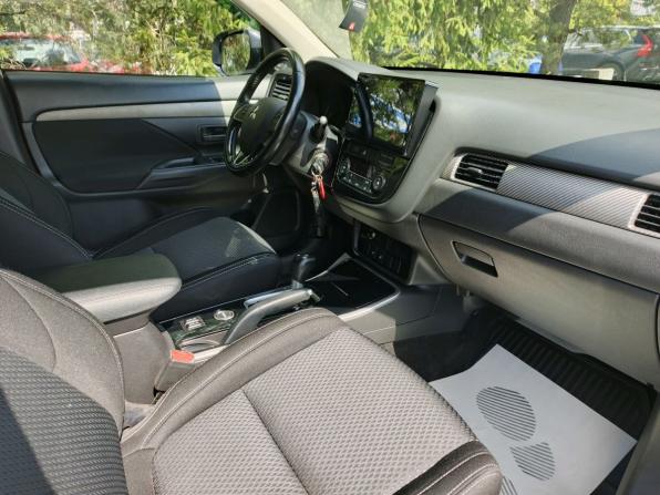 Mitsubishi Outlander III Рестайлинг 2 с пробегом 2017 года, цена 1 775 000 рублей, 176062 км, внедорожник, Автокод Объявления