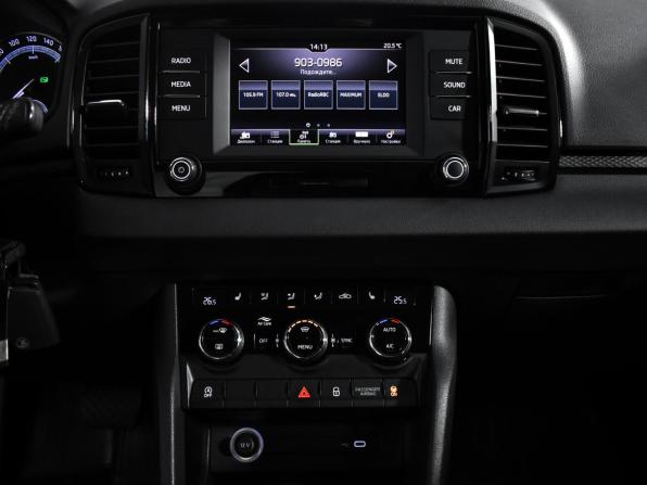 Skoda Karoq I с пробегом 2020 года, цена 1 560 000 рублей, 150715 км, внедорожник, Автокод Объявления