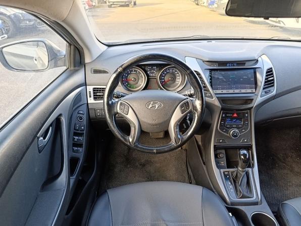 Hyundai Elantra V (MD) Рестайлинг с пробегом 2014 года, цена 819 000 рублей, 143479 км, седан, Автокод Объявления