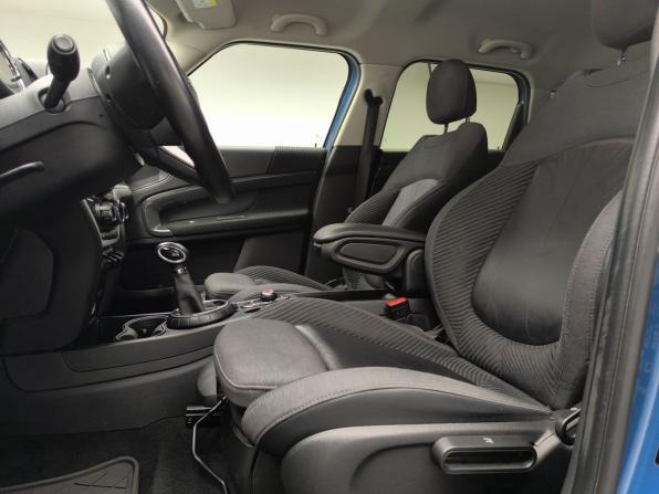 Mini Countryman II с пробегом 2017 года, цена 2 702 000 рублей, 81072 км, внедорожник, Автокод Объявления