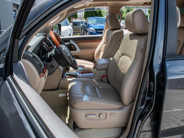 Toyota Land Cruiser 200 Series Рестайлинг 1 с пробегом 2015 года, цена 5 645 000 рублей, 121218 км, внедорожник, Автокод Объявления