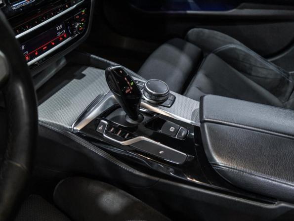 BMW 5 серии VII (G30/G31/G38) с пробегом 2018 года, цена 2 999 700 рублей, 173551 км, седан, Автокод Объявления