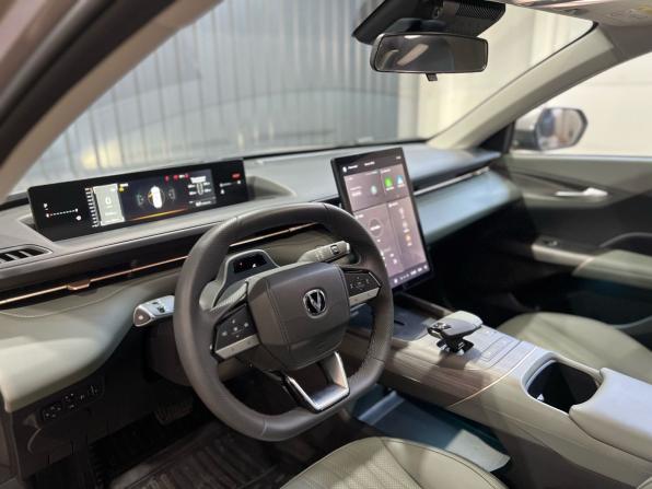 Changan Lamore с пробегом 2024 года, цена 2 399 900 рублей, 194 км, седан, Автокод Объявления