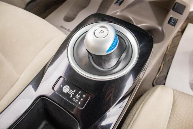 Nissan Leaf I (ZE0/AZE0) с пробегом 2013 года, цена 949 000 рублей, 230000 км, хэтчбек, Автокод Объявления