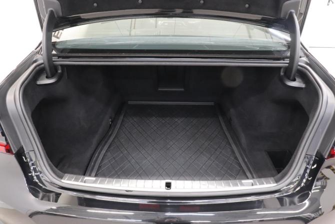 BMW 7 серии VI (G11/G12) Рестайлинг с пробегом 2021 года, цена 6 990 000 рублей, 79715 км, седан, Автокод Объявления