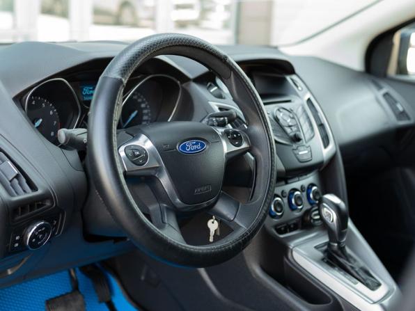Ford Focus III с пробегом 2013 года, цена 680 000 рублей, 141488 км, хэтчбек, Автокод Объявления