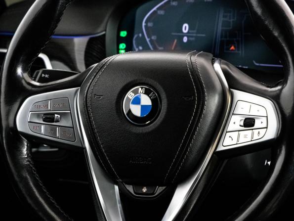 BMW 7 серии VI (G11/G12) Рестайлинг с пробегом 2019 года, цена 4 206 510 рублей, 268000 км, седан, Автокод Объявления