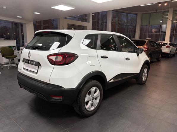 Renault Kaptur I с пробегом 2019 года, цена 1 488 000 рублей, 46240 км, внедорожник, Автокод Объявления