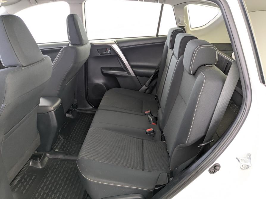 Toyota RAV4 IV (XA40) Рестайлинг Москва  - изображение 12