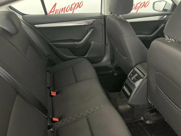 Skoda Octavia III (A7) Рестайлинг с пробегом 2020 года, цена 1 845 000 рублей, 60108 км, лифтбек, Автокод Объявления