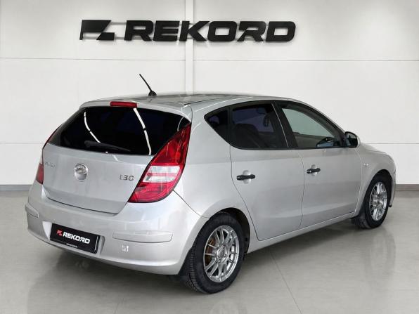 Hyundai i30 I с пробегом 2009 года, цена 529 000 рублей, 210767 км, хэтчбек, Автокод Объявления