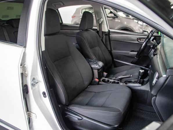 Toyota Corolla XI (E160 E170 E180) с пробегом 2013 года, цена 1 079 000 рублей, 178000 км, седан, Автокод Объявления