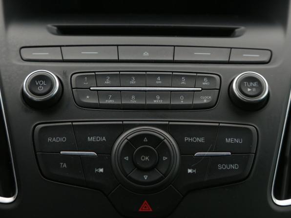 Ford Focus III Рестайлинг с пробегом 2015 года, цена 951 000 рублей, 147000 км, хэтчбек, Автокод Объявления
