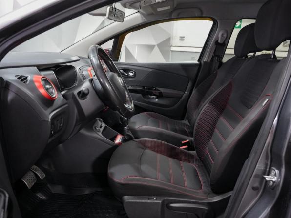 Renault Kaptur I с пробегом 2018 года, цена 1 375 000 рублей, 97586 км, внедорожник, Автокод Объявления