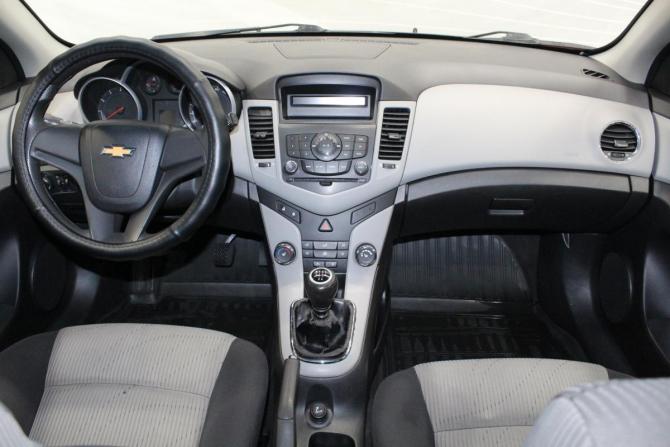 Chevrolet Cruze I Рестайлинг с пробегом 2012 года, цена 599 000 рублей, 195994 км, седан, Автокод Объявления