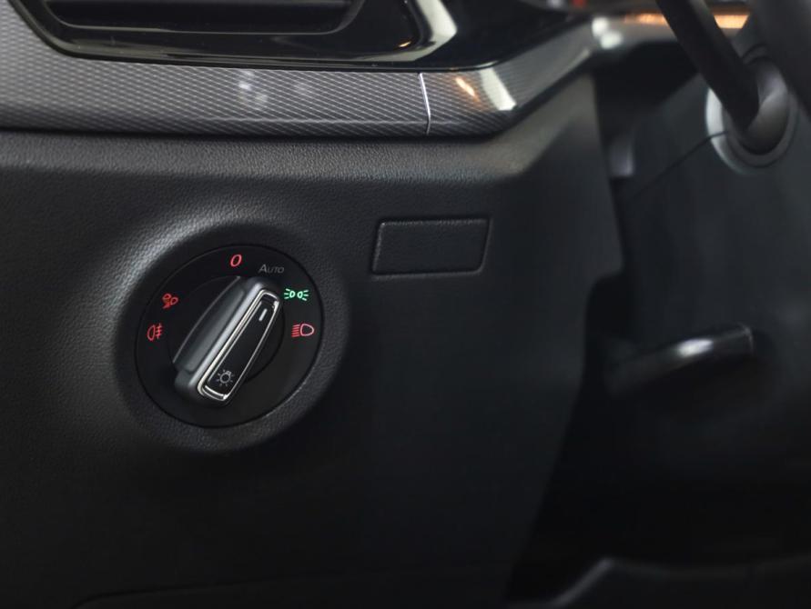 Volkswagen Polo VI Санкт-Петербург  - изображение 14