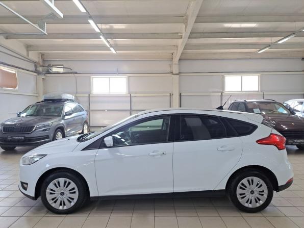 Ford Focus III Рестайлинг с пробегом 2018 года, цена 955 000 рублей, 213266 км, хэтчбек, Автокод Объявления
