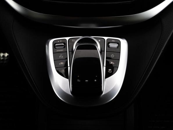 Mercedes-Benz V-Класс III (W447) Рестайлинг с пробегом 2019 года, цена 3 999 000 рублей, 198928 км, минивэн, Автокод Объявления