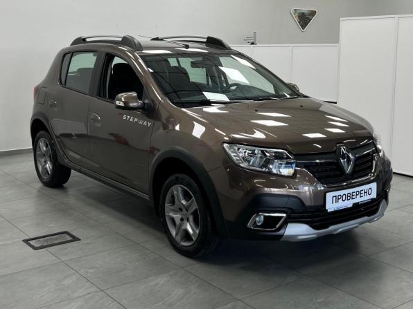 Renault Sandero II Рестайлинг с пробегом 2020 года, цена 1 310 000 рублей, 59025 км, хэтчбек, Автокод Объявления