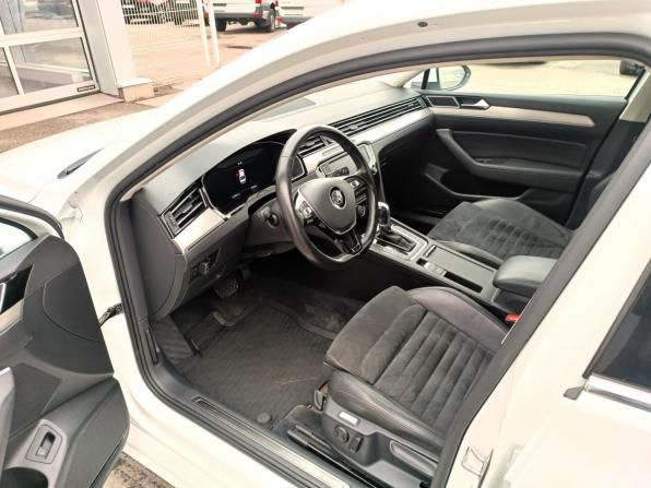 Volkswagen Passat B8 с пробегом 2016 года, цена 2 095 000 рублей, 153000 км, седан, Автокод Объявления