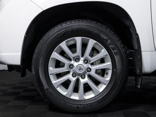 Toyota Land Cruiser Prado 150 Series Рестайлинг 1 с пробегом 2014 года, цена 3 438 000 рублей, 192661 км, внедорожник, Автокод Объявления