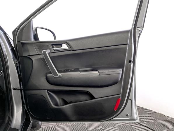 Kia Sportage IV Рестайлинг с пробегом 2022 года, цена 2 800 000 рублей, 43241 км, внедорожник, Автокод Объявления