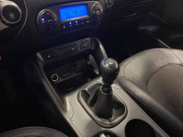 Hyundai ix35 I Рестайлинг с пробегом 2014 года, цена 1 099 000 рублей, 218950 км, внедорожник, Автокод Объявления