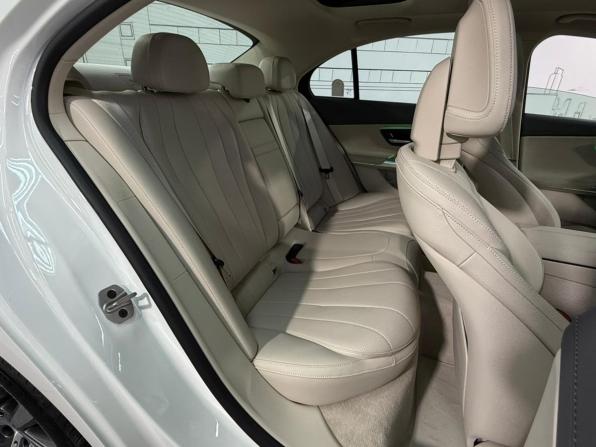Mercedes-Benz E-Класс VI (W214 S214) с пробегом 2024 года, цена 7 575 000 рублей, 66 км, седан, Автокод Объявления