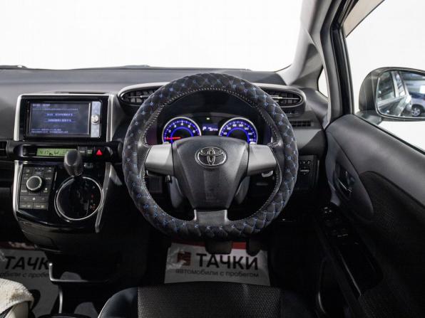 Toyota Wish II Рестайлинг с пробегом 2013 года, цена 1 550 000 рублей, 82774 км, минивэн, Автокод Объявления