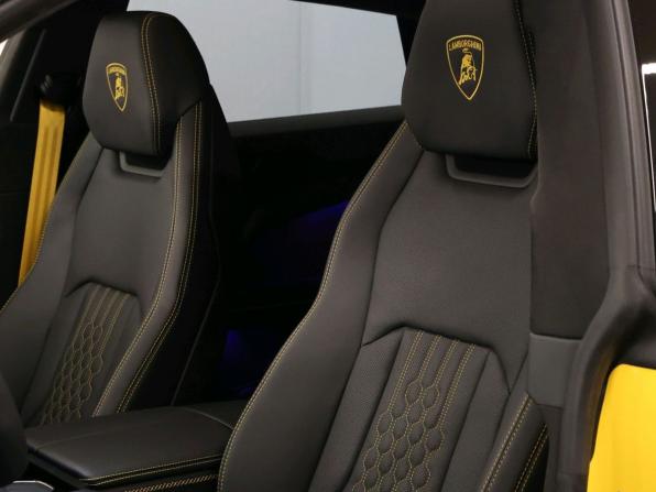 Lamborghini Urus I Рестайлинг с пробегом 2025 года, цена 43 500 000 рублей, 57 км, внедорожник, Автокод Объявления