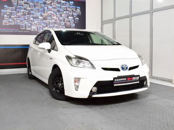 Toyota Prius III Рестайлинг (XW30) с пробегом 2015 года, цена 1 230 999 рублей, 171039 км, лифтбек, Автокод Объявления