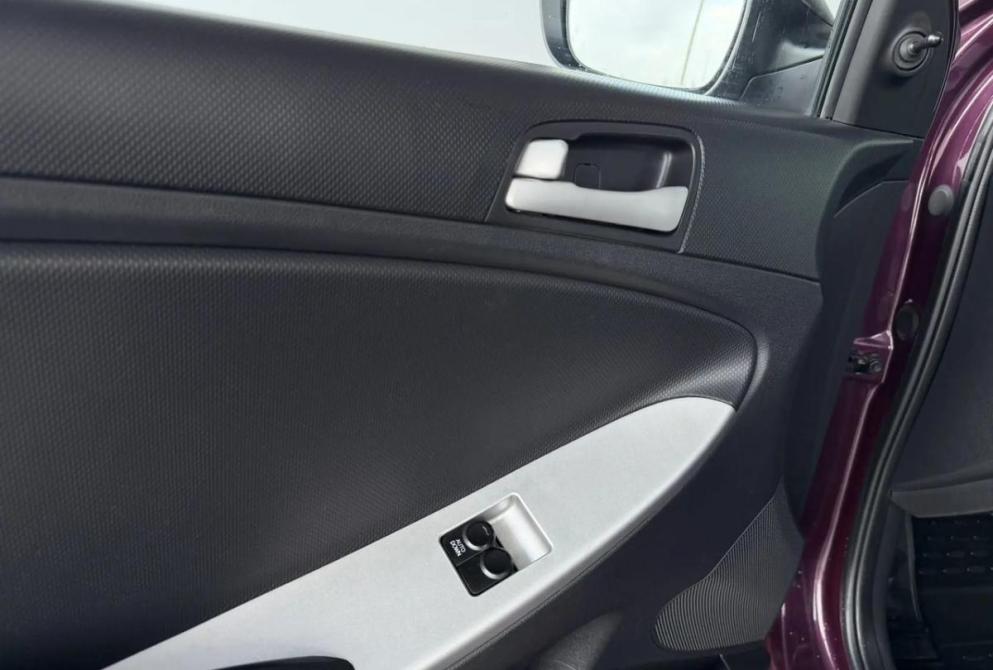 Hyundai Solaris I Киров  - изображение 17