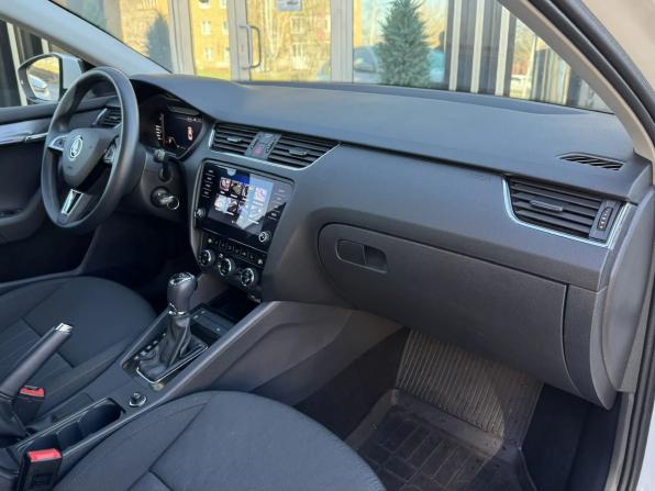 Skoda Octavia III (A7) Рестайлинг с пробегом 2019 года, цена 2 077 000 рублей, 60690 км, лифтбек, Автокод Объявления