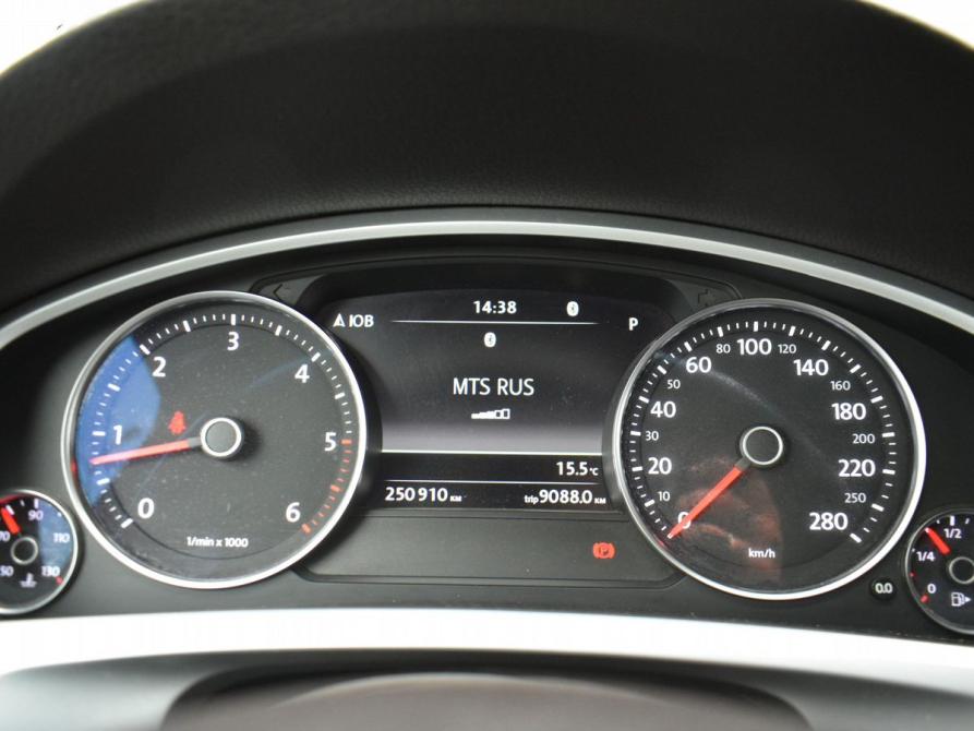 Volkswagen Touareg II Рестайлинг Мурманск  - изображение 11