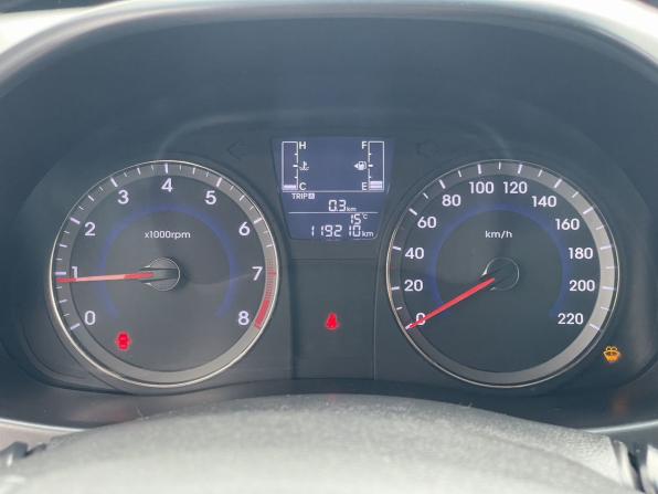 Hyundai Solaris I Рестайлинг с пробегом 2015 года, цена 889 000 рублей, 119210 км, седан, Автокод Объявления