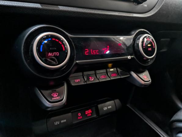 Kia Rio IV с пробегом 2019 года, цена 1 550 000 рублей, 62493 км, хэтчбек, Автокод Объявления