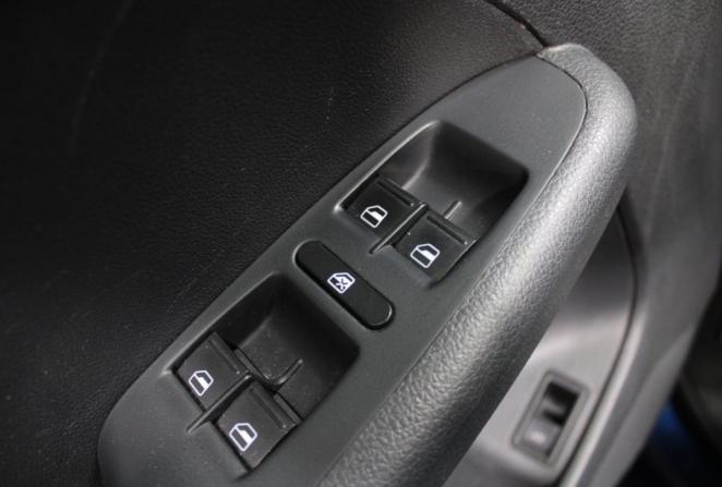 Volkswagen Jetta VI с пробегом 2011 года, цена 1 055 000 рублей, 204000 км, седан, Автокод Объявления