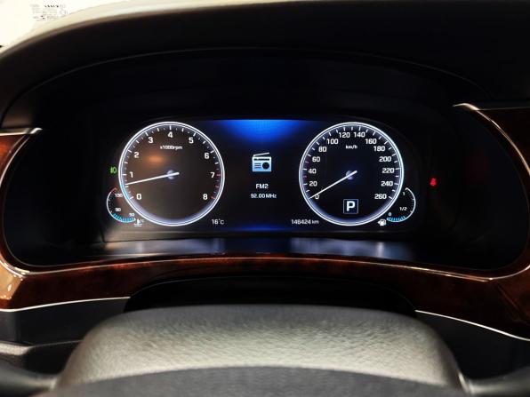 Hyundai Equus II Рестайлинг с пробегом 2015 года, цена 1 580 000 рублей, 146422 км, седан, Автокод Объявления
