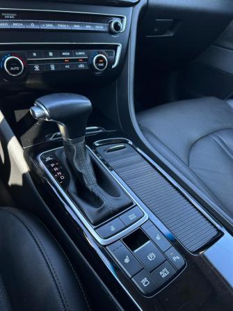 Kia Optima IV Рестайлинг с пробегом 2018 года, цена 2 060 000 рублей, 142890 км, седан, Автокод Объявления