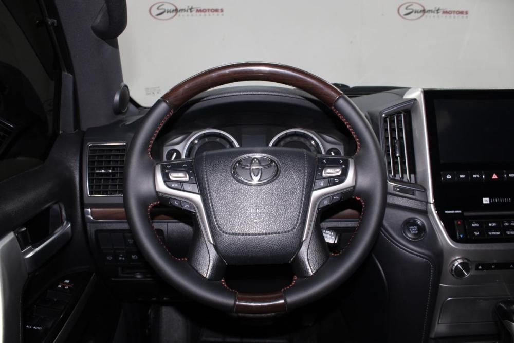 Toyota Land Cruiser 200 Series Рестайлинг 2 Владивосток  - изображение 27